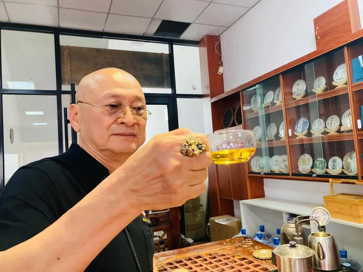 Khẩu nhập Thiêng Hồng Châu Trà  ứng biến: · 23.04.2024