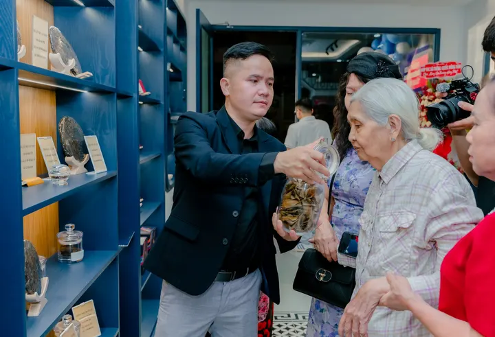 Một số hình ảnh khai trương Aaba Thiêng Cơ Cổ Trà Tân Sơn Nhất TPHCM · 23.03.2025