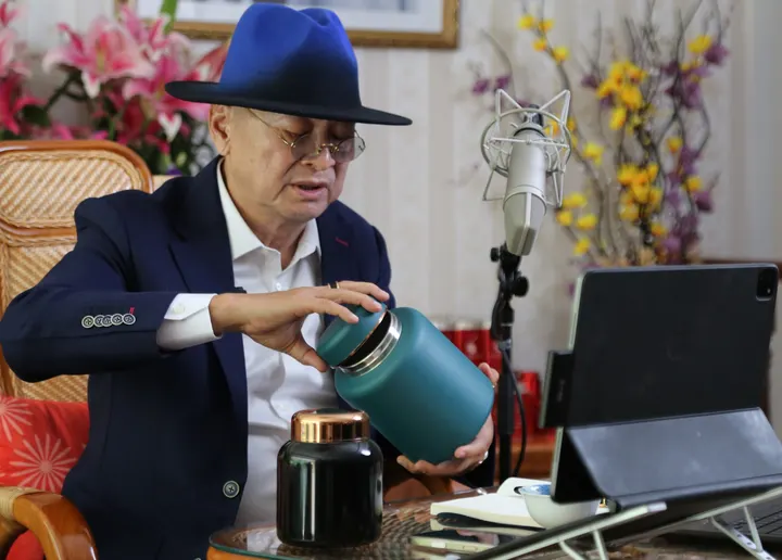 Lãng tử Aaba vừa ra mắt một số mẫu mới cho Bộ sưu tập Aaba Thiêng Cơ… · 23.04.2025