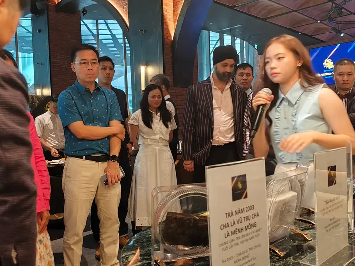 Các hm và khách quốc tế đã vô cùng bất ngờ trước Bộ Sưu Tập AABA THIÊ… · 27.07.2025