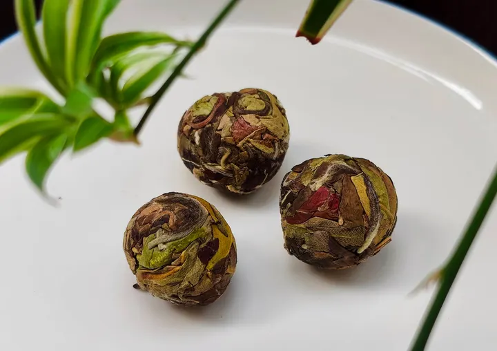 CAO SƠN BẠCH NGUYÊN KHÍ CỔ TRÀ · 06.01.2026